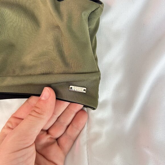 Victoria Secret VS PINK Active Ultimate Lightly Lined Gym to Swim Bra Womens S - Picture 2 of 4